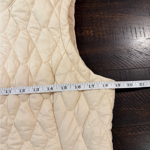 Free Country Quilted Puffer Vest Women’s M Cream Lightweight Zip Outdoor - Picture 6 of 7